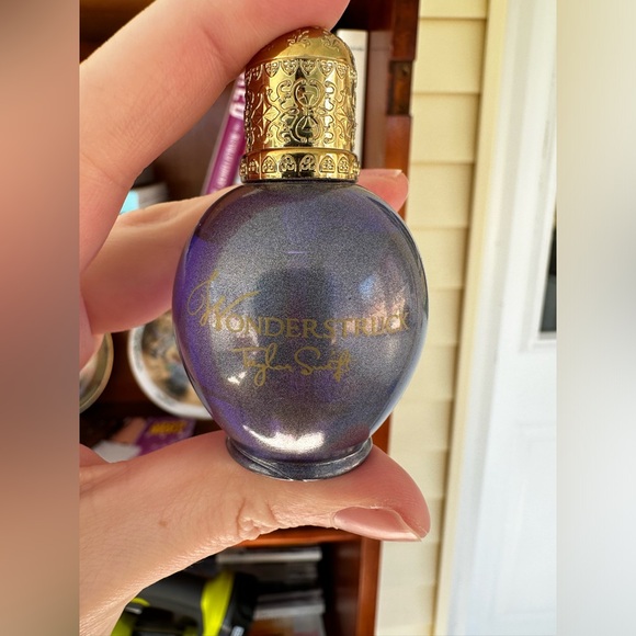 Taylor Swift “wonderstruck” perfume - Picture 1 of 3